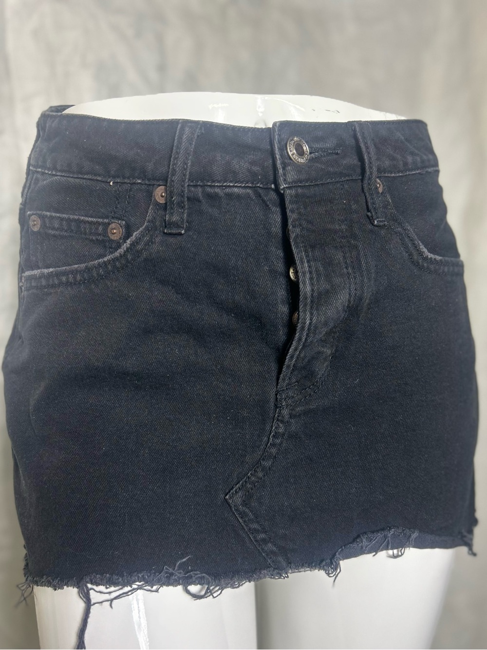 AMERICAN EAGLE BLACK DENIM MINI SKIRT